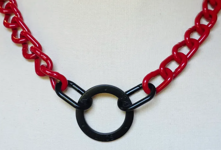 W.S Red Neck Chain